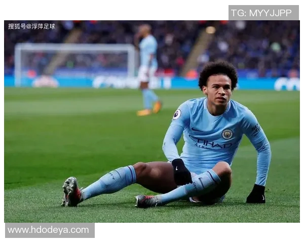 足球明星家庭的男孩们：未来的球场希望与梦想