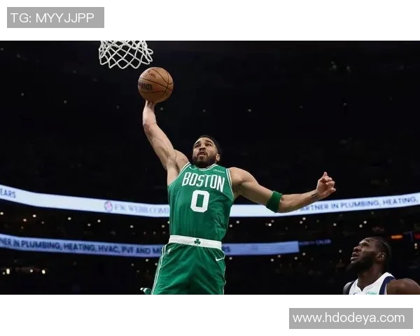 杰森塔图姆如何在NBA赛场上展现领袖风范与超强实力